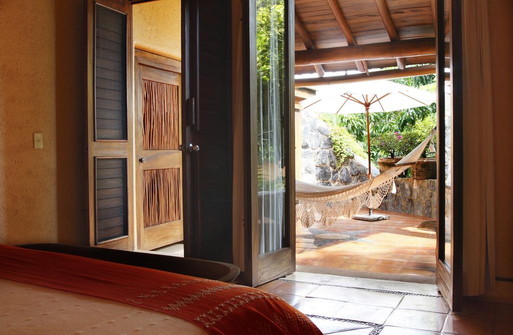 Hotel Casa Don Francisco Ixtapa  Eksteriør billede