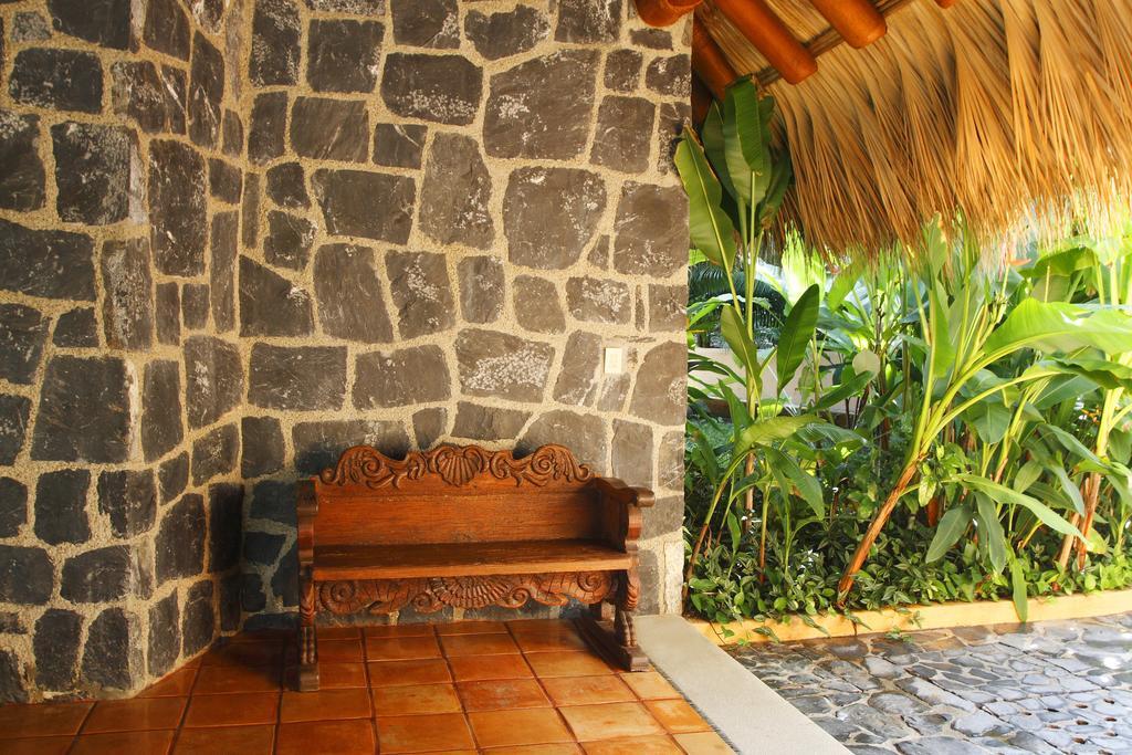 Hotel Casa Don Francisco Ixtapa  Eksteriør billede