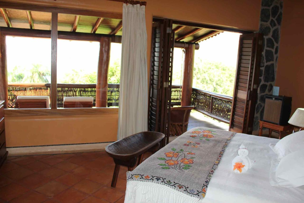 Hotel Casa Don Francisco Ixtapa  Eksteriør billede